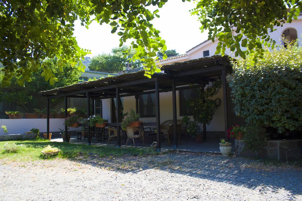 Agriturismo Satanca Villa Arbus Exteriör bild