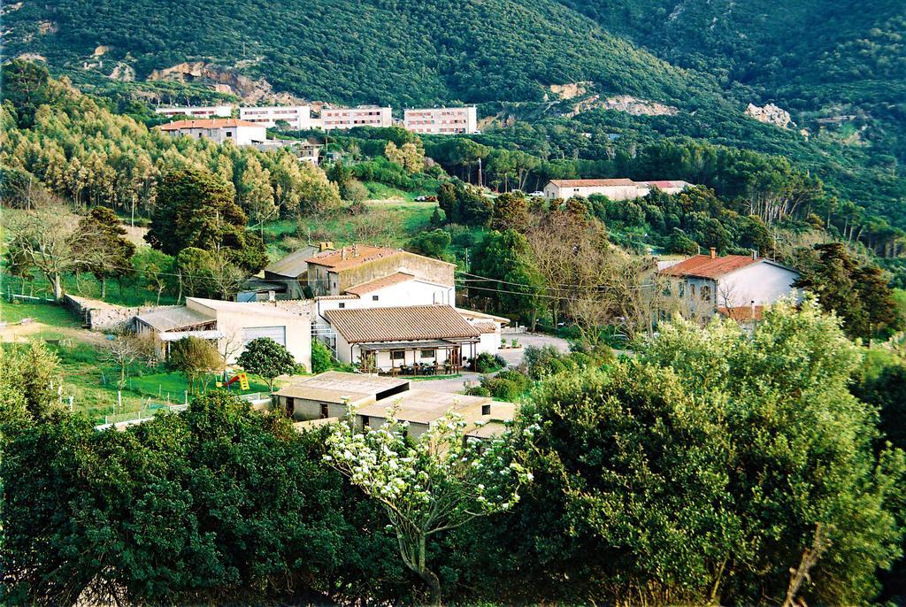 Agriturismo Satanca Villa Arbus Exteriör bild